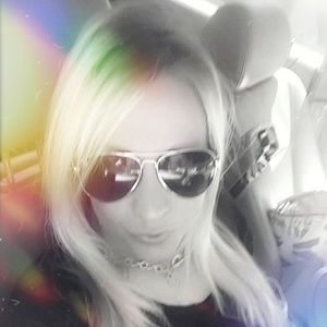 Meet your Posher, Miranda